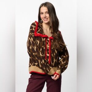 Saachi Leopard Collar Button Cardigan